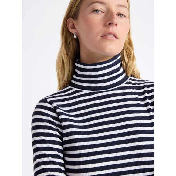 Free Assembly Women's Ribbed Turtleneck Tee, Size S (4-6), Regular Fit, Black - Picture 5 of 5